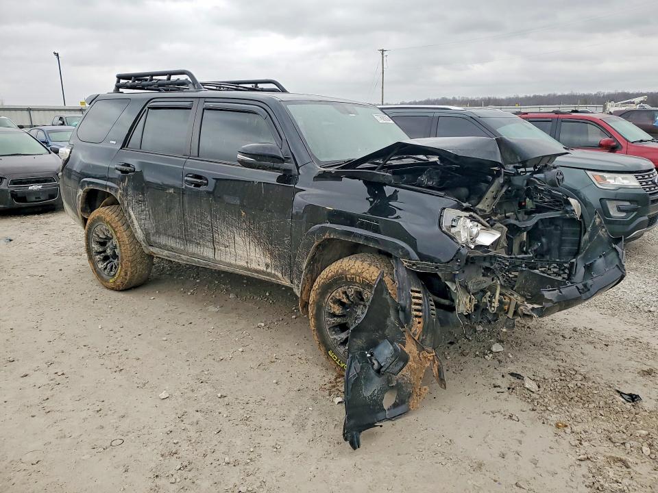 Photo 4 from auction – 2017 TOYOTA 4RUNNER with VIN JTEBU5JR0H5441709