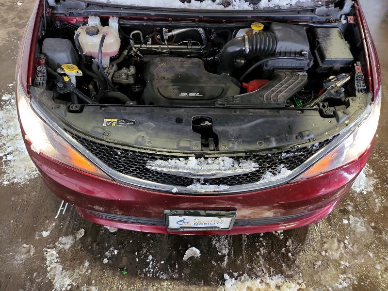Photo 12 from auction – 2017 CHRYSLER PACIFICA T with VIN 2C4RC1DG0HR522351
