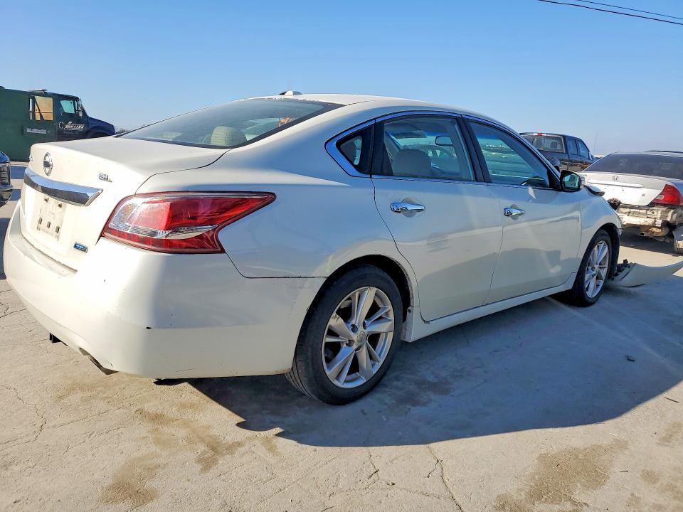 Photo 3 from auction – 2013 NISSAN ALTIMA 2.5 with VIN 1N4AL3AP5DC189764