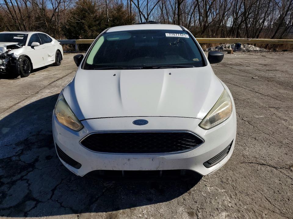 Photo 5 from auction – 2016 FORD FOCUS with VIN 1FADP3E22GL339379