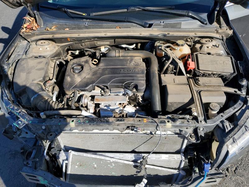 Photo 11 from auction – 2018 CHEVROLET MALIBU LT with VIN 1G1ZD5ST5JF256562