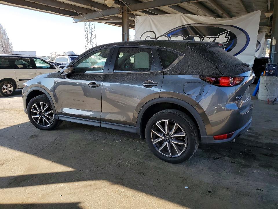 Photo 2 from auction – 2018 MAZDA CX-5 TOURI with VIN JM3KFBCM5J0438331