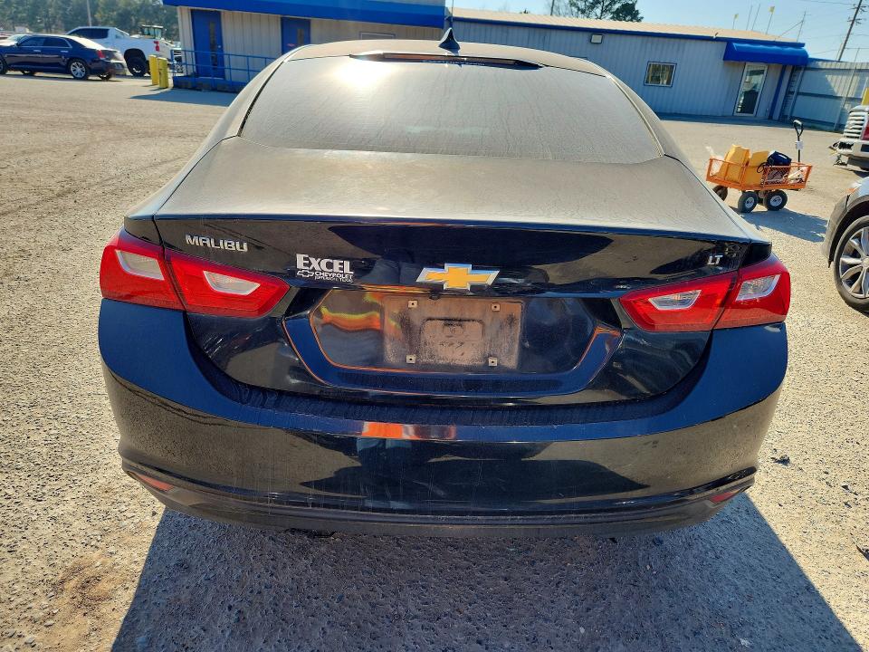 Photo 6 from auction – 2018 CHEVROLET MALIBU with VIN 1G1ZD5ST7JF128078