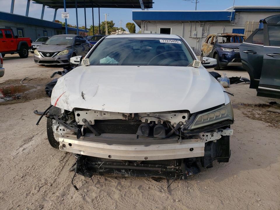 Photo 5 from auction – 2015 ACURA TLX with VIN 19UUB1F38FA010279