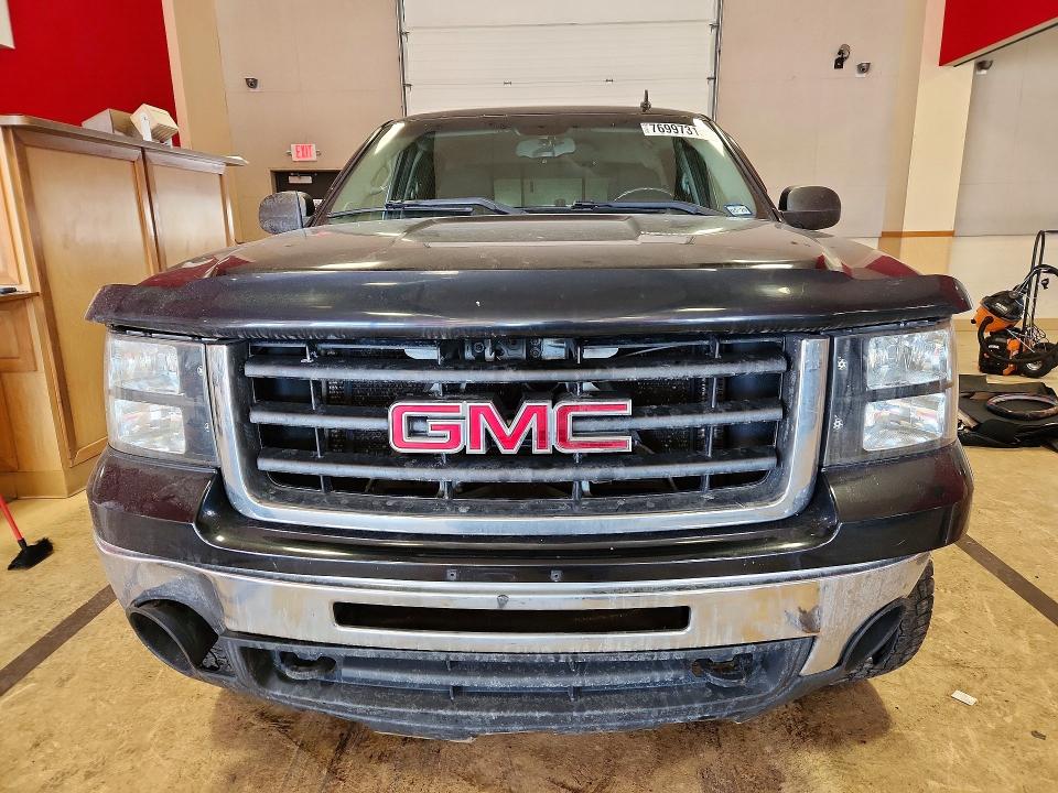 Photo 5 from auction – 2010 GMC SIERRA with VIN 3GTRKVE32AG212137