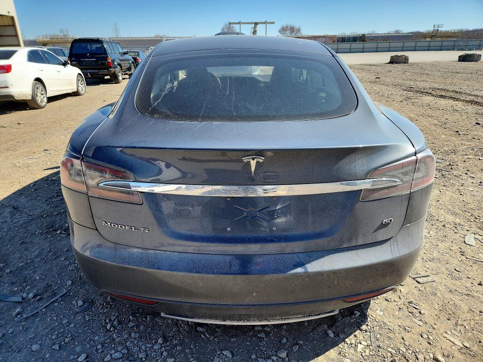 Photo 6 from auction – 2013 TESLA MODEL S with VIN 5YJSA1AG0DFP07498