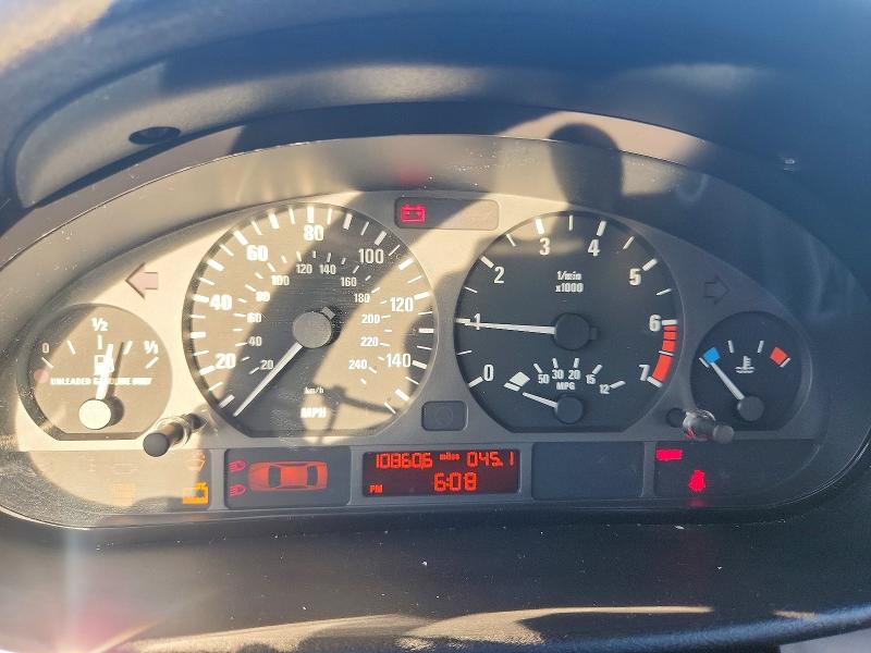 Photo 9 from auction – 2000 BMW 323 with VIN WBAAM3345YKC67370