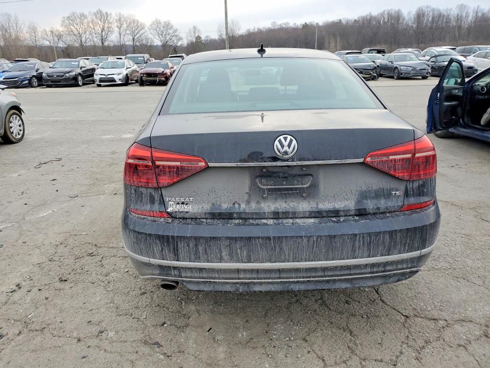 Photo 6 from auction – 2017 VOLKSWAGEN PASSAT with VIN 1VWDT7A37HC009974