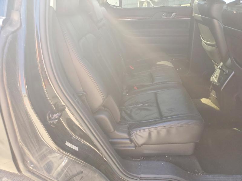 Фото 10 с аукциона – 2015 LINCOLN MKT с VIN 2LMHJ5FK5FBL01490