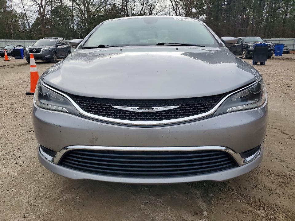 Photo 5 from auction – 2017 CHRYSLER 200 with VIN 1C3CCCAB0HN506632