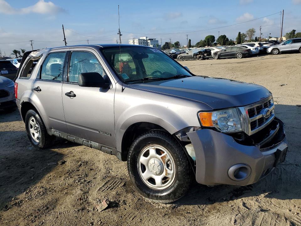 Photo 4 from auction – 2008 FORD ESCAPE with VIN 1FMCU02Z38KE02653