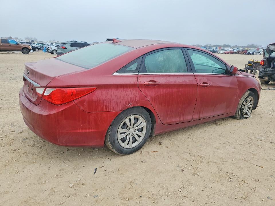 Photo 3 from auction – 2013 HYUNDAI SONATA with VIN 5NPEB4AC0DH611395