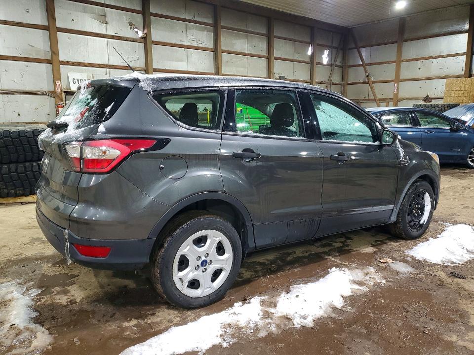 Photo 3 from auction – 2017 FORD ESCAPE S with VIN 1FMCU0F77HUD91721