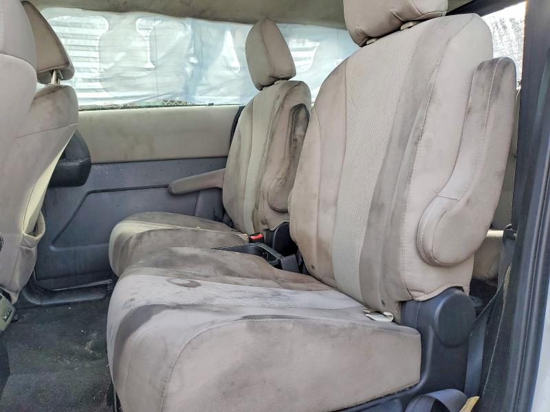 Photo 11 from auction – 2014 MAZDA 5 with VIN JM1CW2BL2E0167319