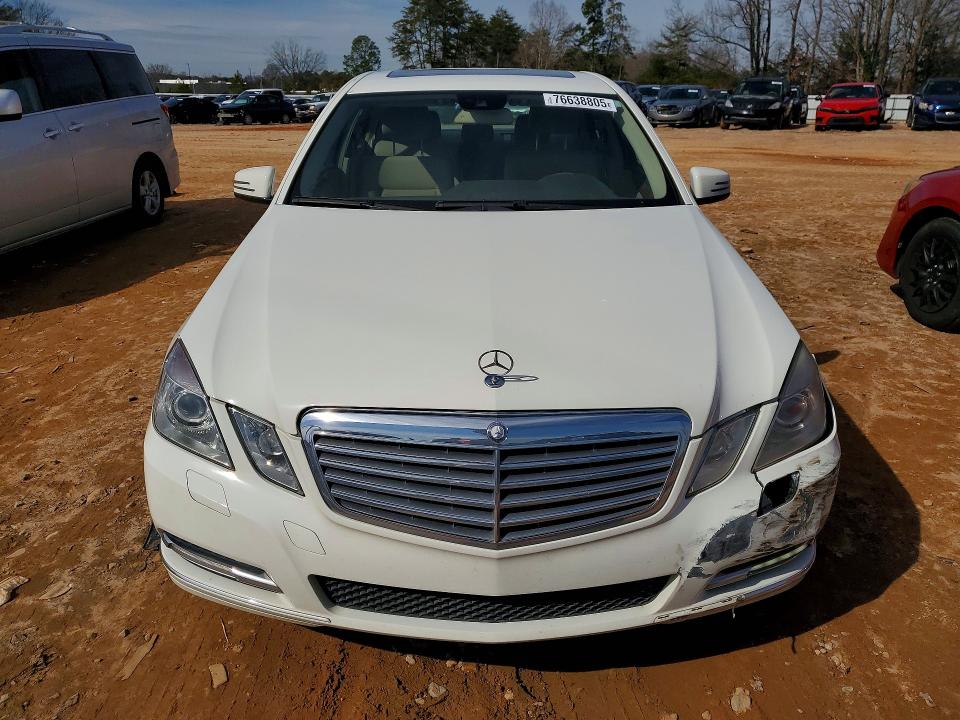 Photo 5 from auction – 2012 MERCEDES-BENZ E with VIN WDDHF5KB5CA650332
