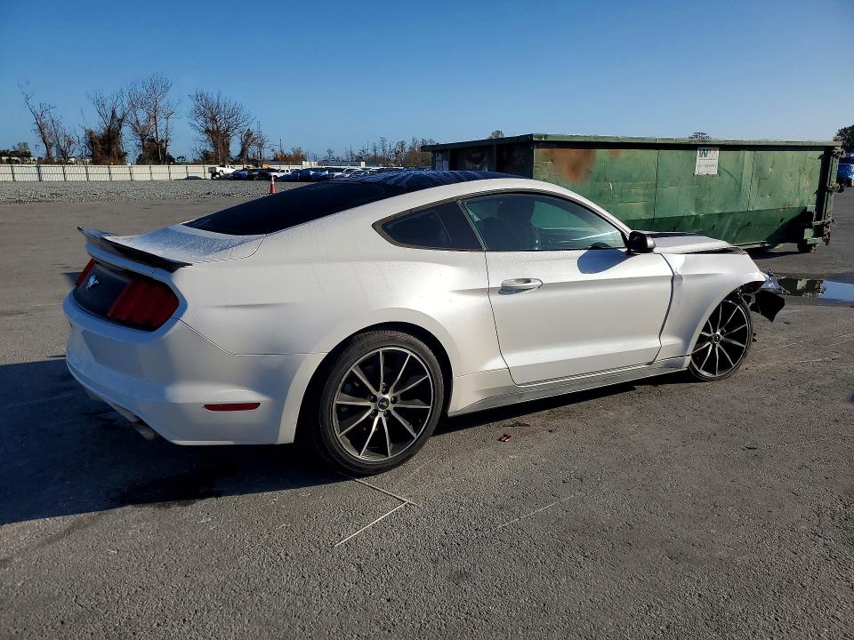 Photo 3 from auction – 2017 FORD MUSTANG with VIN 1FA6P8TH4H5335465