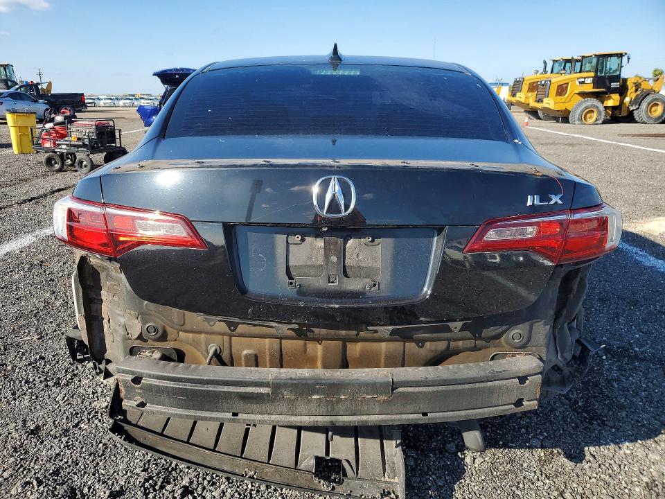Photo 6 from auction – 2016 ACURA ILX PREMIU with VIN 19UDE2F81GA015091