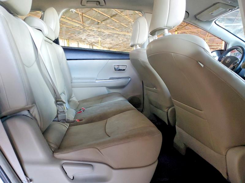 Photo 10 from auction – 2015 TOYOTA PRIUS V with VIN JTDZN3EU8FJ018397