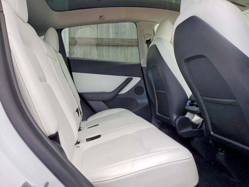 Photo 11 from auction – 2022 TESLA MODEL Y with VIN 7SAYGDEF8NF350913