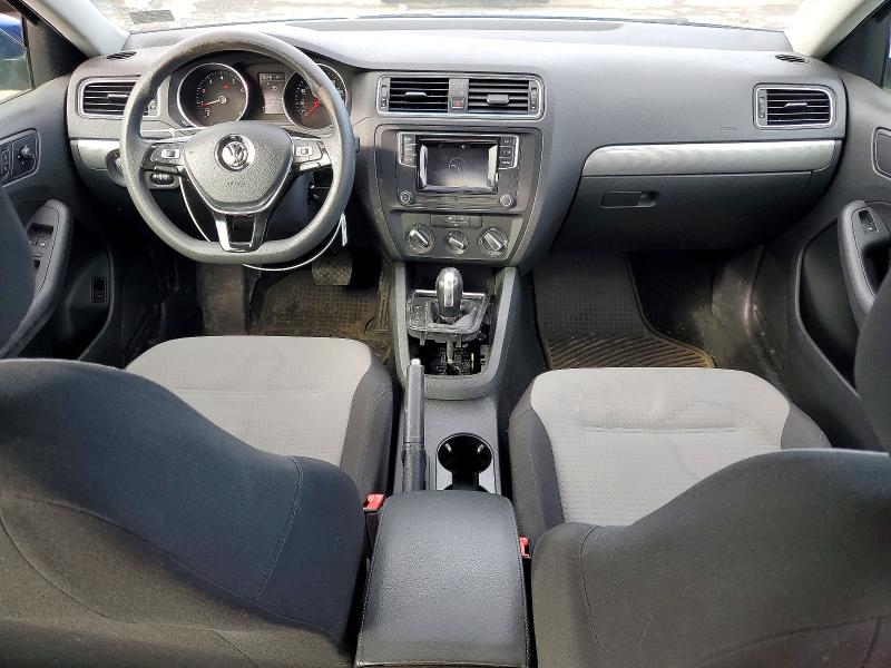 Photo 8 from auction – 2018 VOLKSWAGEN JETTA with VIN 3VW2B7AJXJM232149