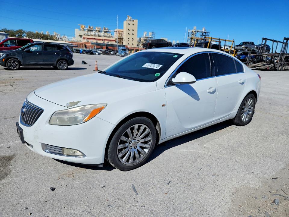 BUICK REGAL CXL 2011 with VIN W04GP5EC8B1096090 - Photo from auction