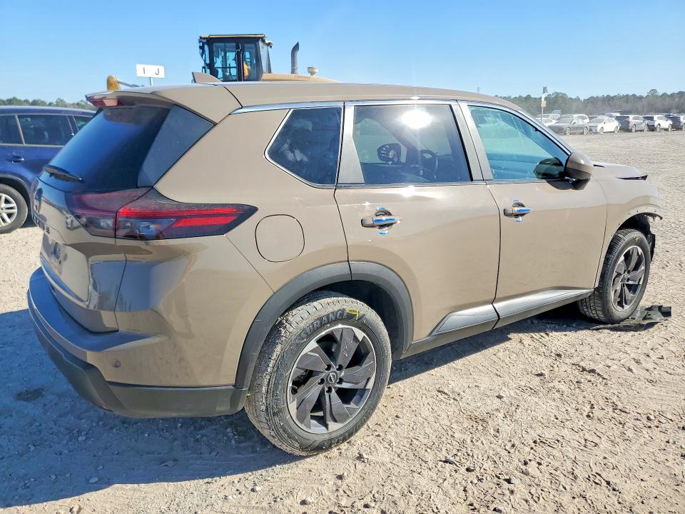 Photo 3 from auction – 2025 NISSAN ROGUE with VIN 5N1BT3BA0SC774222