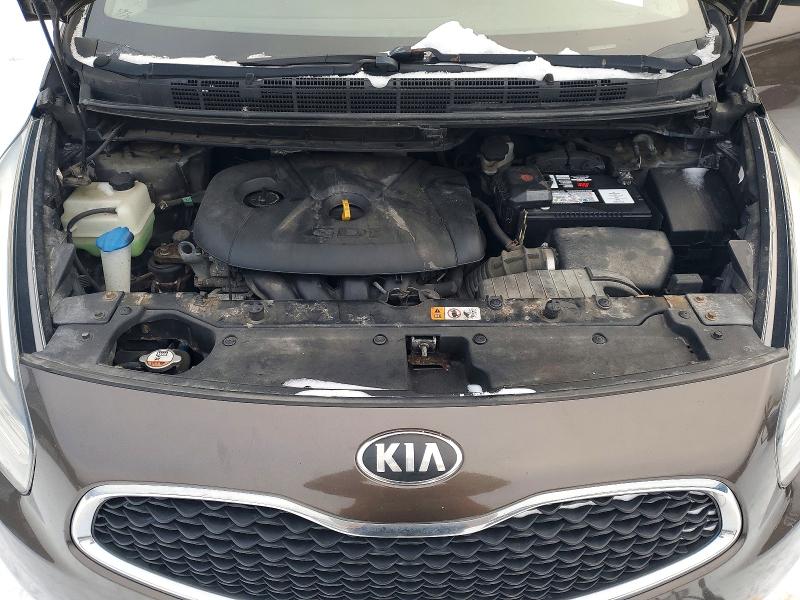 Photo 11 from auction – 2014 KIA RONDO with VIN KNAHT8A31E7047664