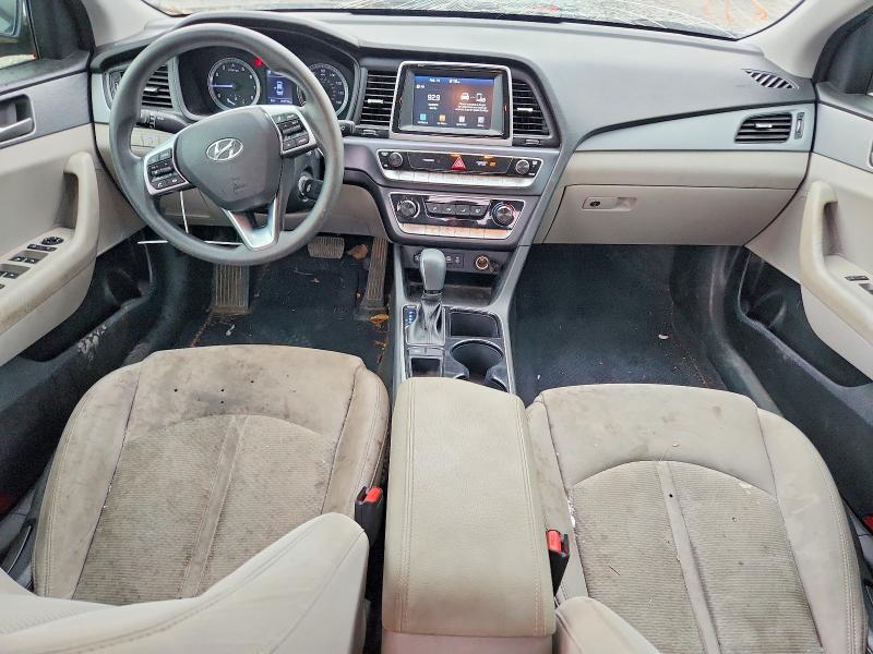 Photo 8 from auction – 2019 HYUNDAI SONATA with VIN 5NPE24AF8KH821749