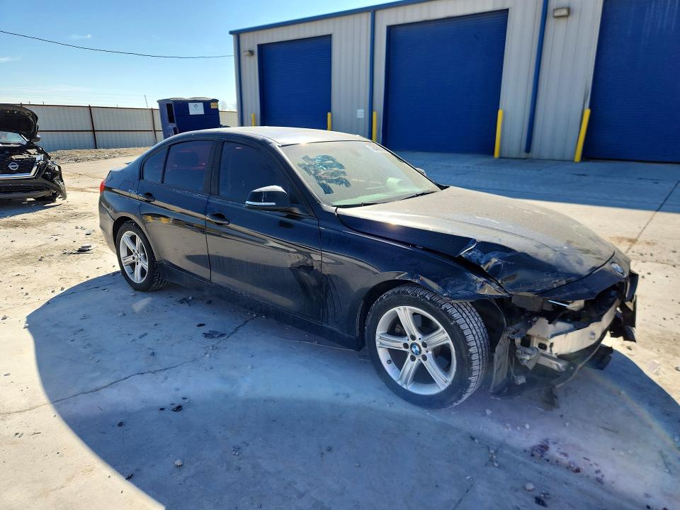 Photo 4 from auction – 2015 BMW 320 with VIN WBA3B1G51FNT02517