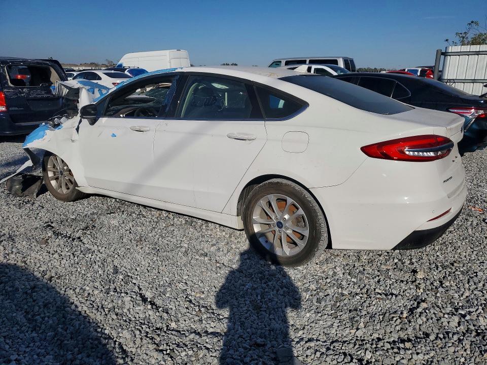 Photo 2 from auction – 2020 FORD FUSION SE with VIN 3FA6P0HD5LR173052