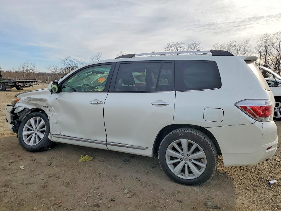 Photo 2 from auction – 2012 TOYOTA HIGHLANDER with VIN JTEDC3EHXC2008085