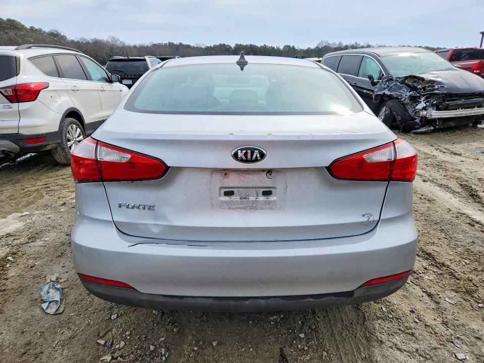 Photo 6 from auction – 2016 KIA FORTE with VIN KNAFK4A63G5541973