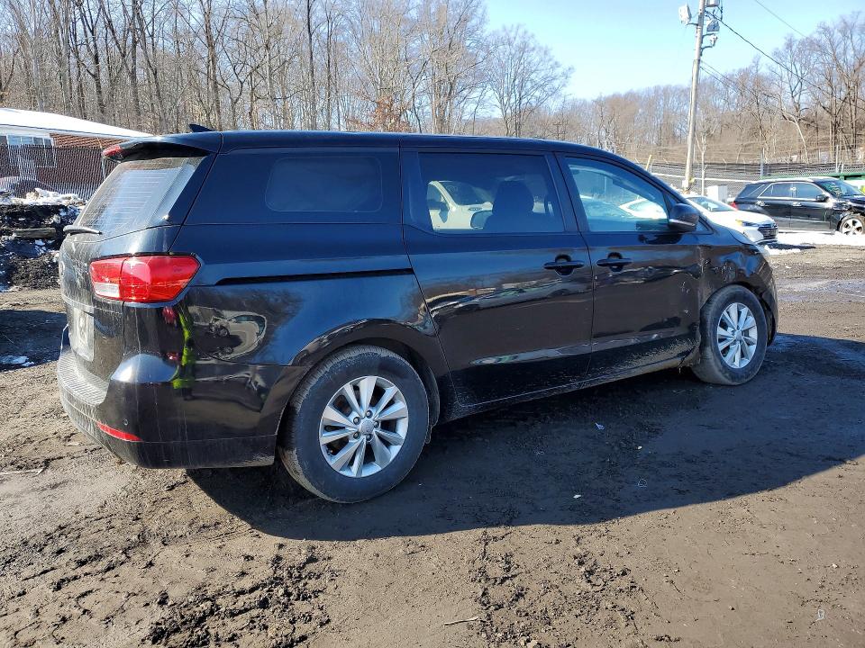 Photo 3 from auction – 2015 KIA SEDONA with VIN KNDMA5C17F6039903