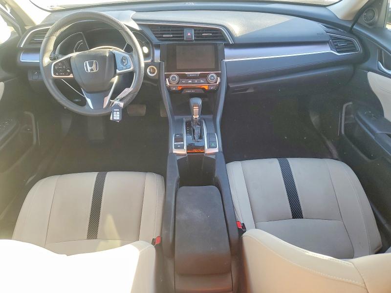 Photo 8 from auction – 2017 HONDA CIVIC with VIN 2HGFC1F38HH650308