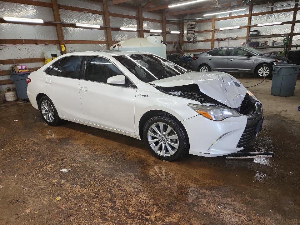 Photo 4 from auction – 2015 TOYOTA CAMRY HYBR with VIN 4T1BD1FK1FU171042