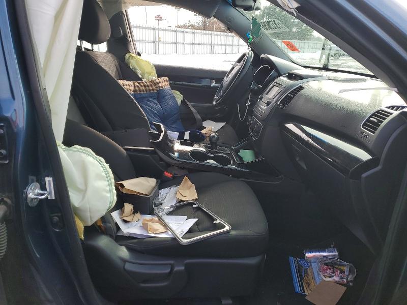 Photo 7 from auction – 2014 KIA SORENTO with VIN 5XYKT3A60EG550398