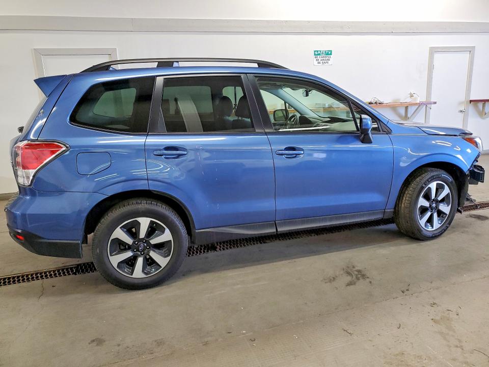 Photo 3 from auction – 2017 SUBARU FORESTER 2 with VIN JF2SJAGC8HH456015