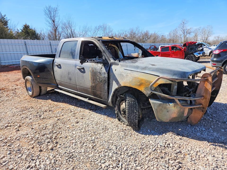 Photo 4 from auction – 2015 RAM 3500 with VIN 3C63RRGL5FG648579