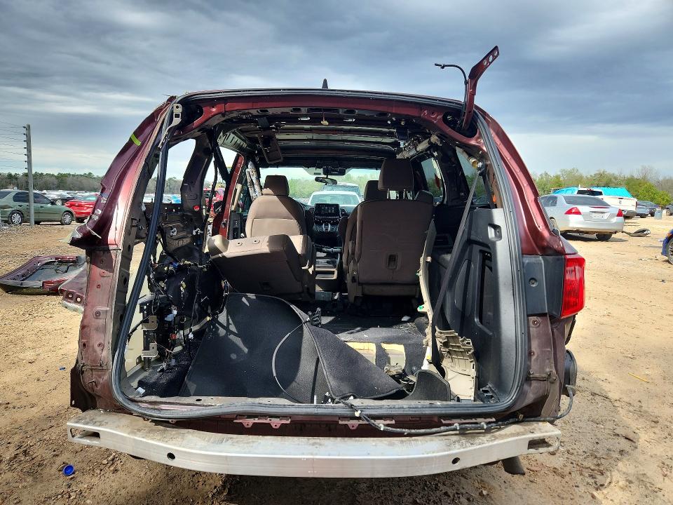 Photo 6 from auction – 2018 HONDA ODYSSEY with VIN 5FNRL6H53JB101277