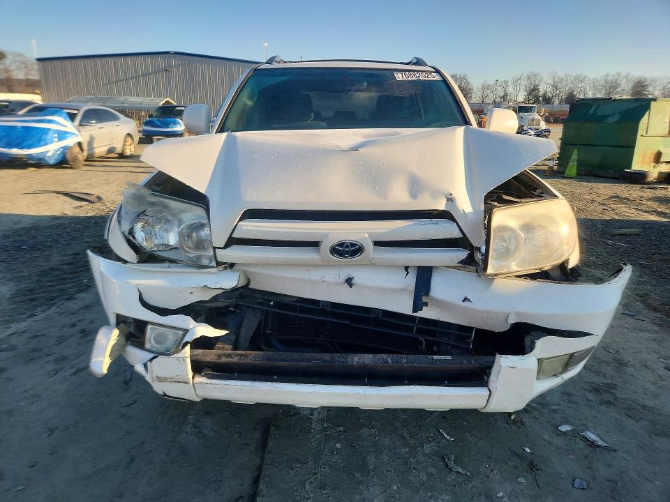 Photo 5 from auction – 2005 TOYOTA 4RUNNER SR with VIN JTEZU14R450048274