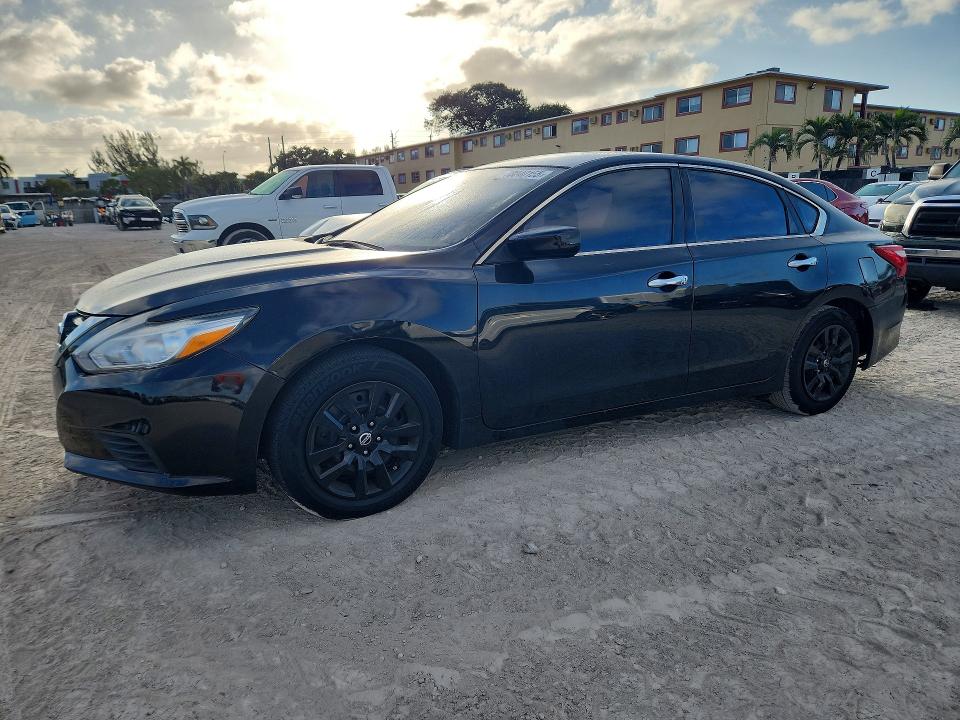 NISSAN ALTIMA 2.5 2016 with VIN 1N4AL3AP6GC208813 - Photo from auction