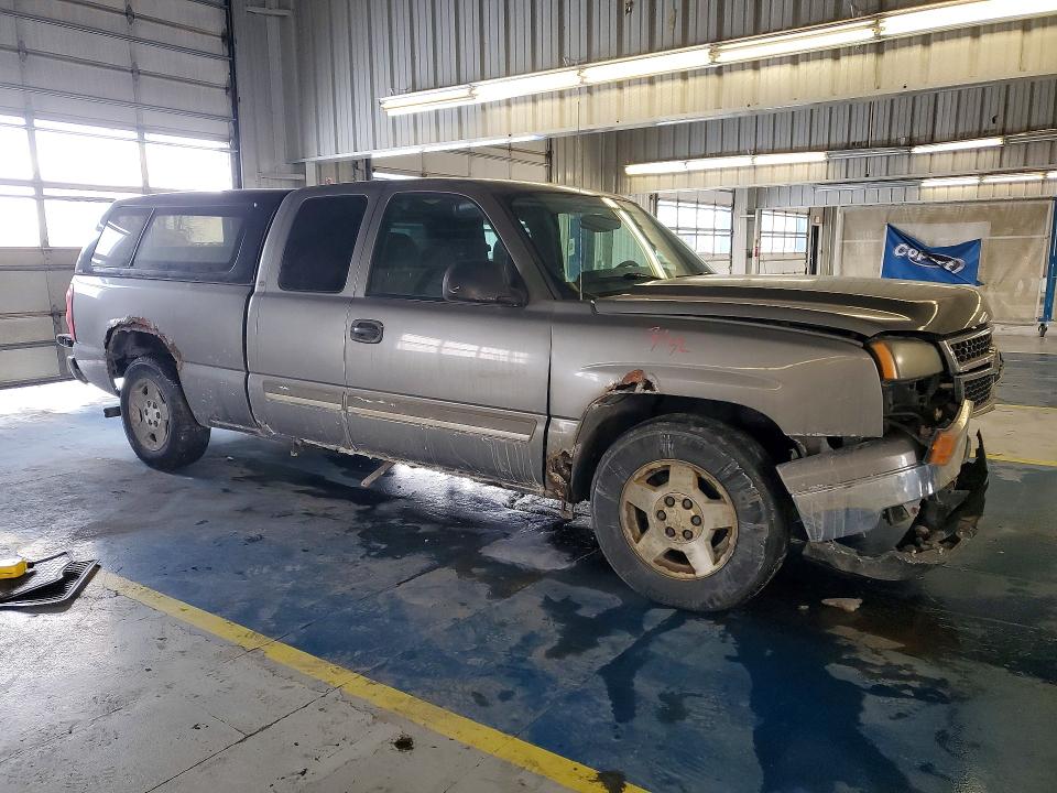 Photo 4 from auction – 2006 CHEVROLET SILVERADO with VIN 1GCEC19Z86Z226389