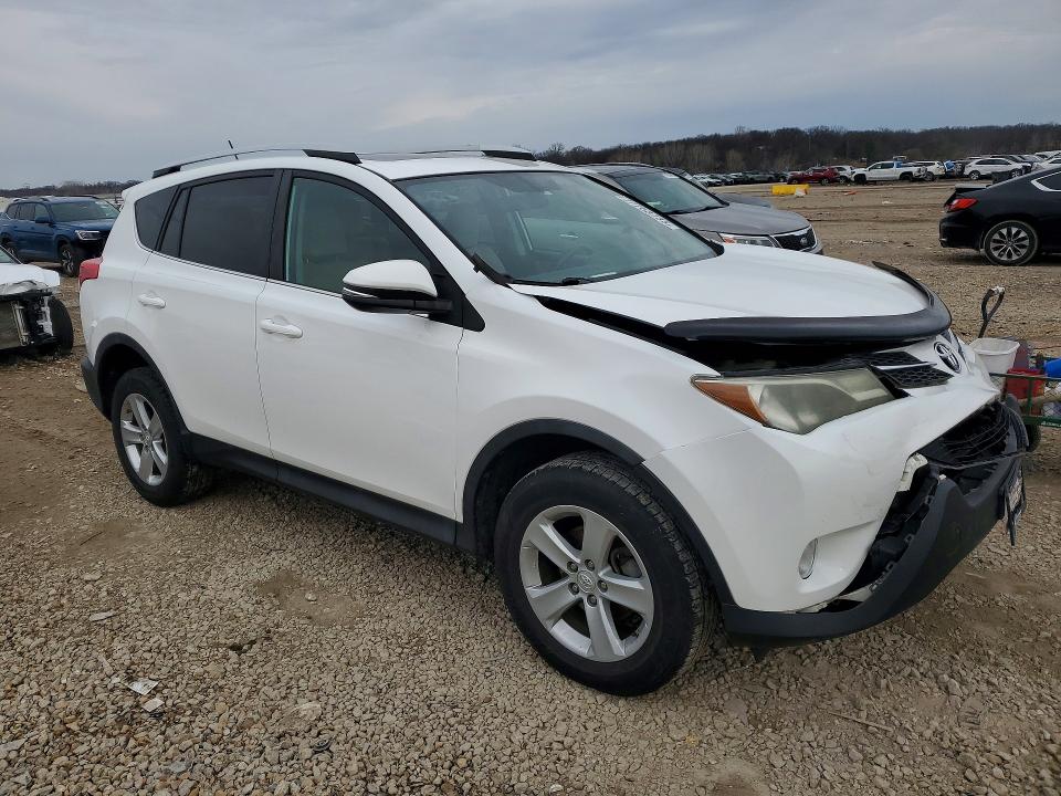 Photo 4 from auction – 2014 TOYOTA RAV4 with VIN 2T3RFREV0EW179643