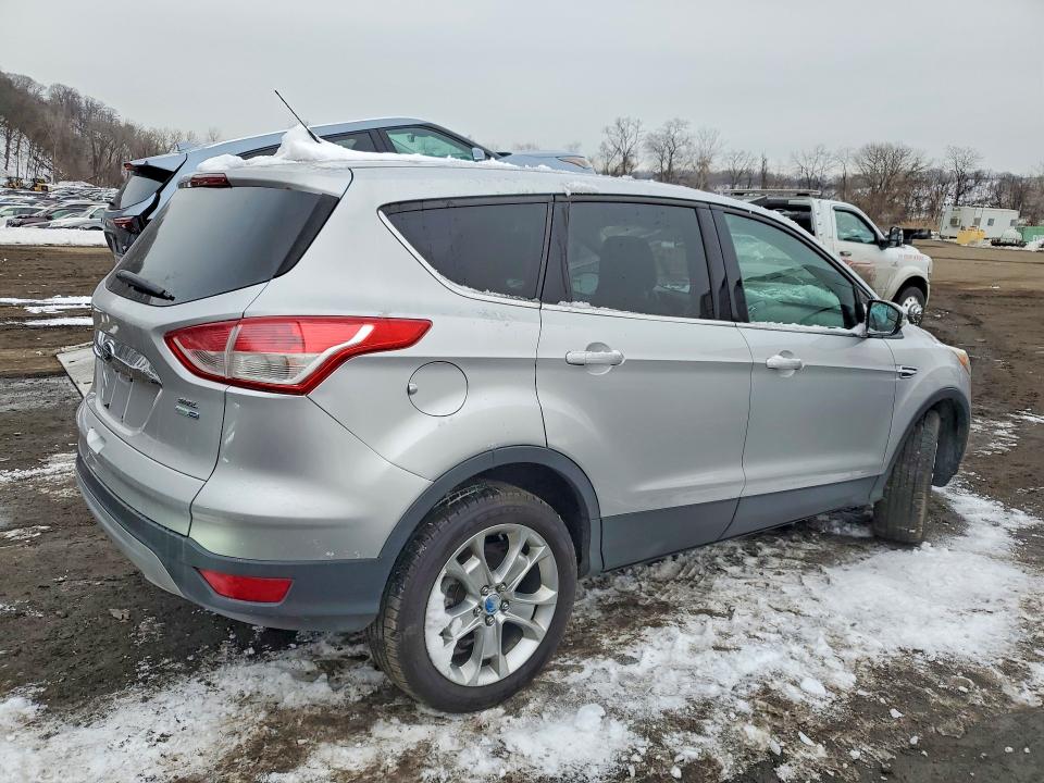 Photo 3 from auction – 2013 FORD ESCAPE with VIN 1FMCU9HXXDUB67869