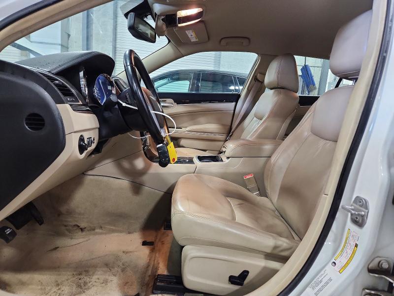 Photo 7 from auction – 2011 CHRYSLER 300 with VIN 2C3CA5CG7BH595402