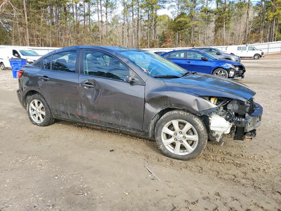 Photo 4 from auction – 2010 MAZDA 3 with VIN JM1BL1SF0A1133358