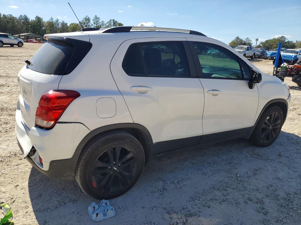 Foto 3 de la subasta – 2020 CHEVROLET TRAX 1LT con VIN 3GNCJLSB1LL327256