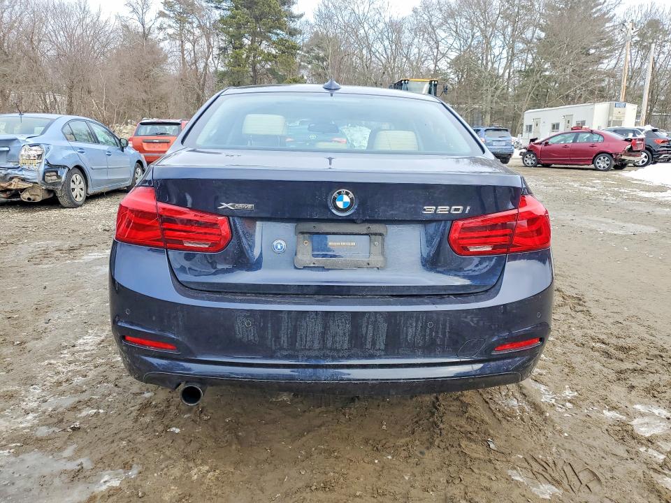 Photo 6 from auction – 2017 BMW 320 XI with VIN WBA8E5G32HNU44283
