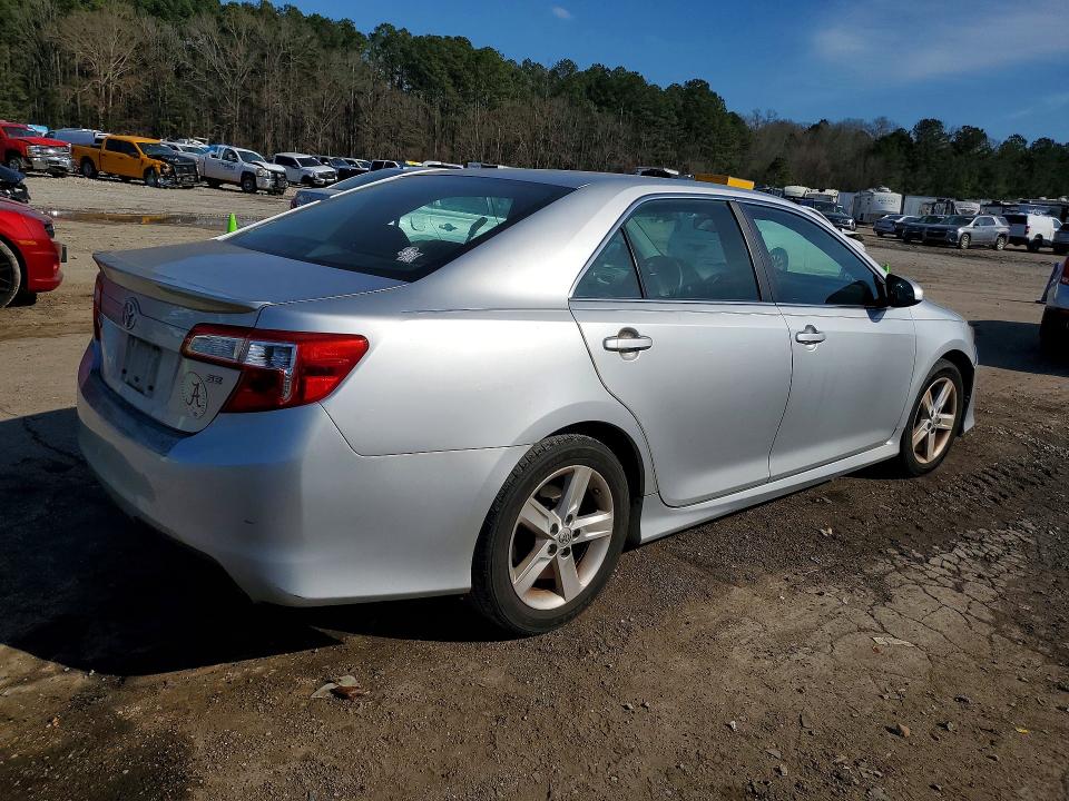 Photo 3 from auction – 2013 TOYOTA CAMRY with VIN 4T1BF1FK7DU295193