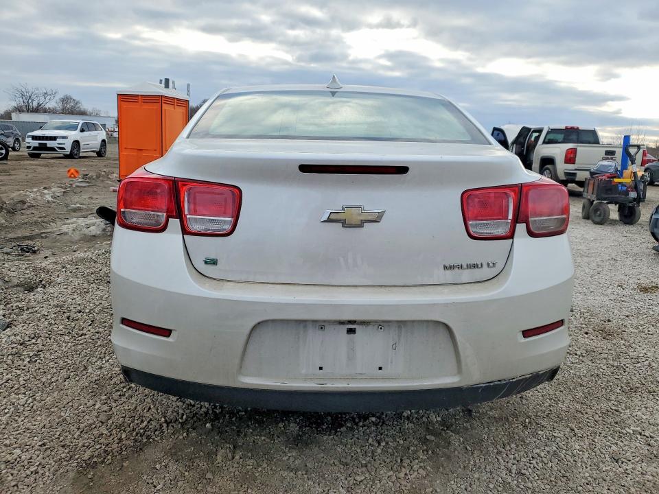Photo 6 from auction – 2015 CHEVROLET MALIBU 2LT with VIN 1G11D5SL4FU132928